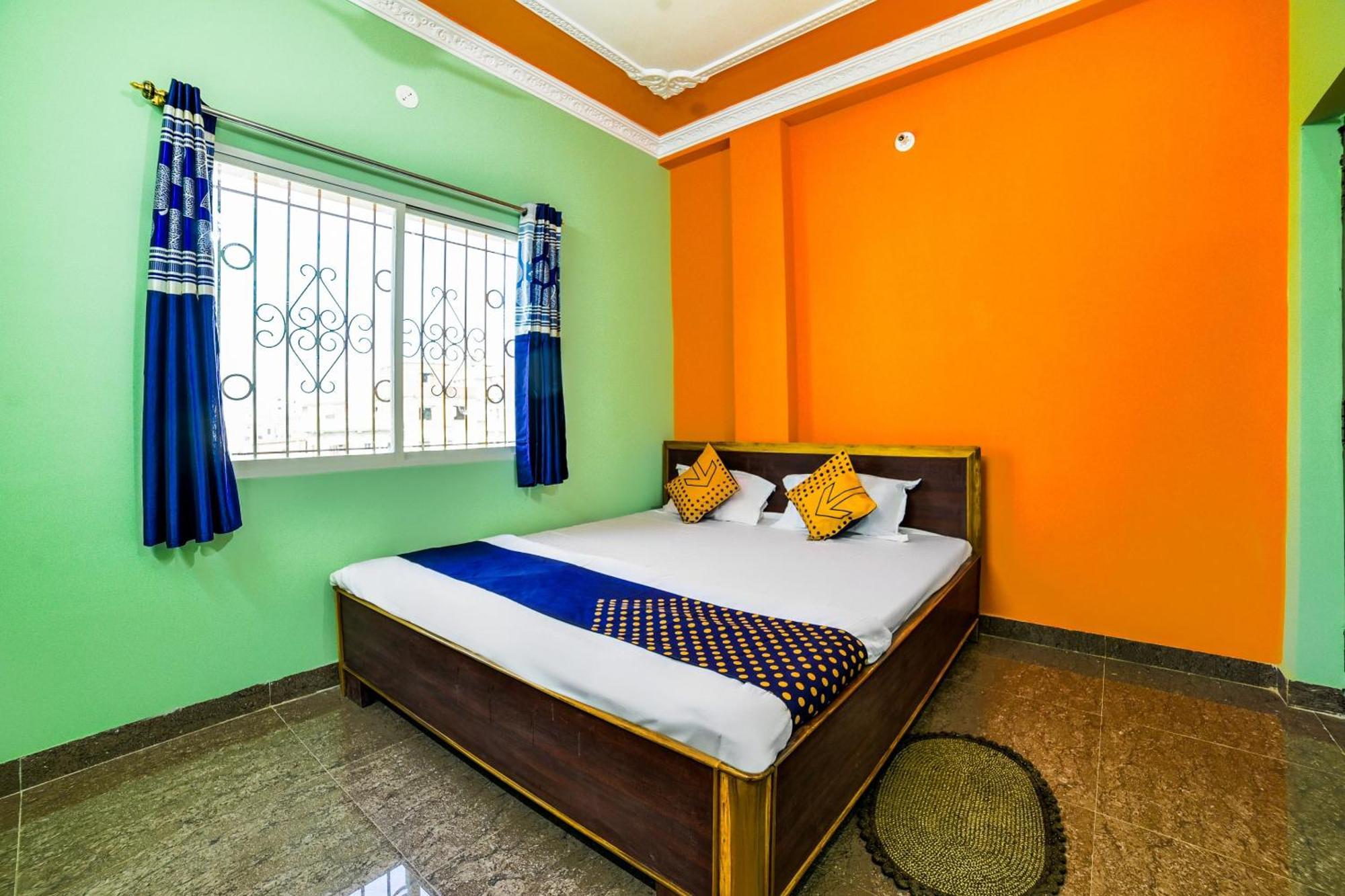 Spot On Devlok Guest House Patna  Ngoại thất bức ảnh
