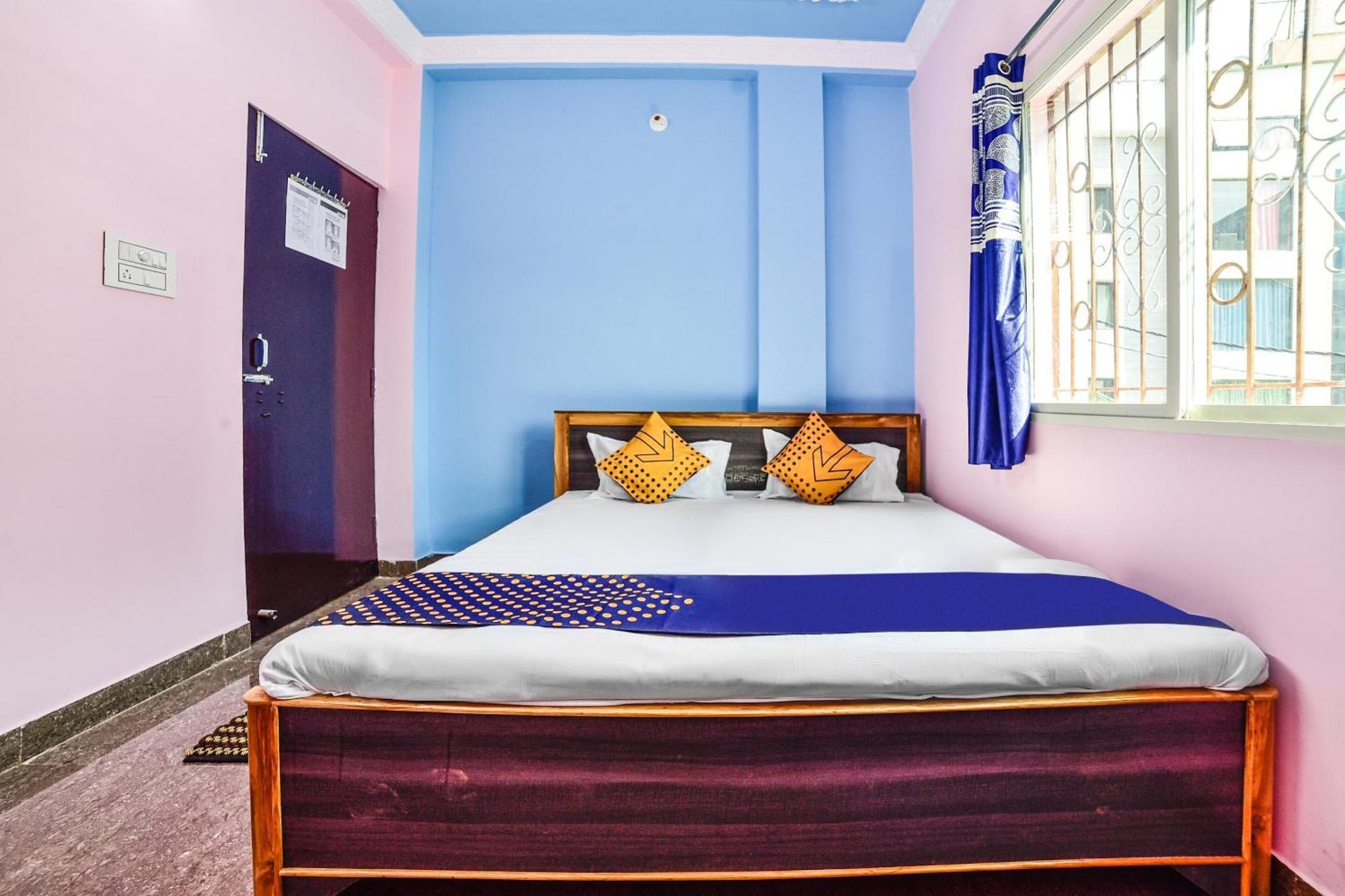 Spot On Devlok Guest House Patna  Ngoại thất bức ảnh