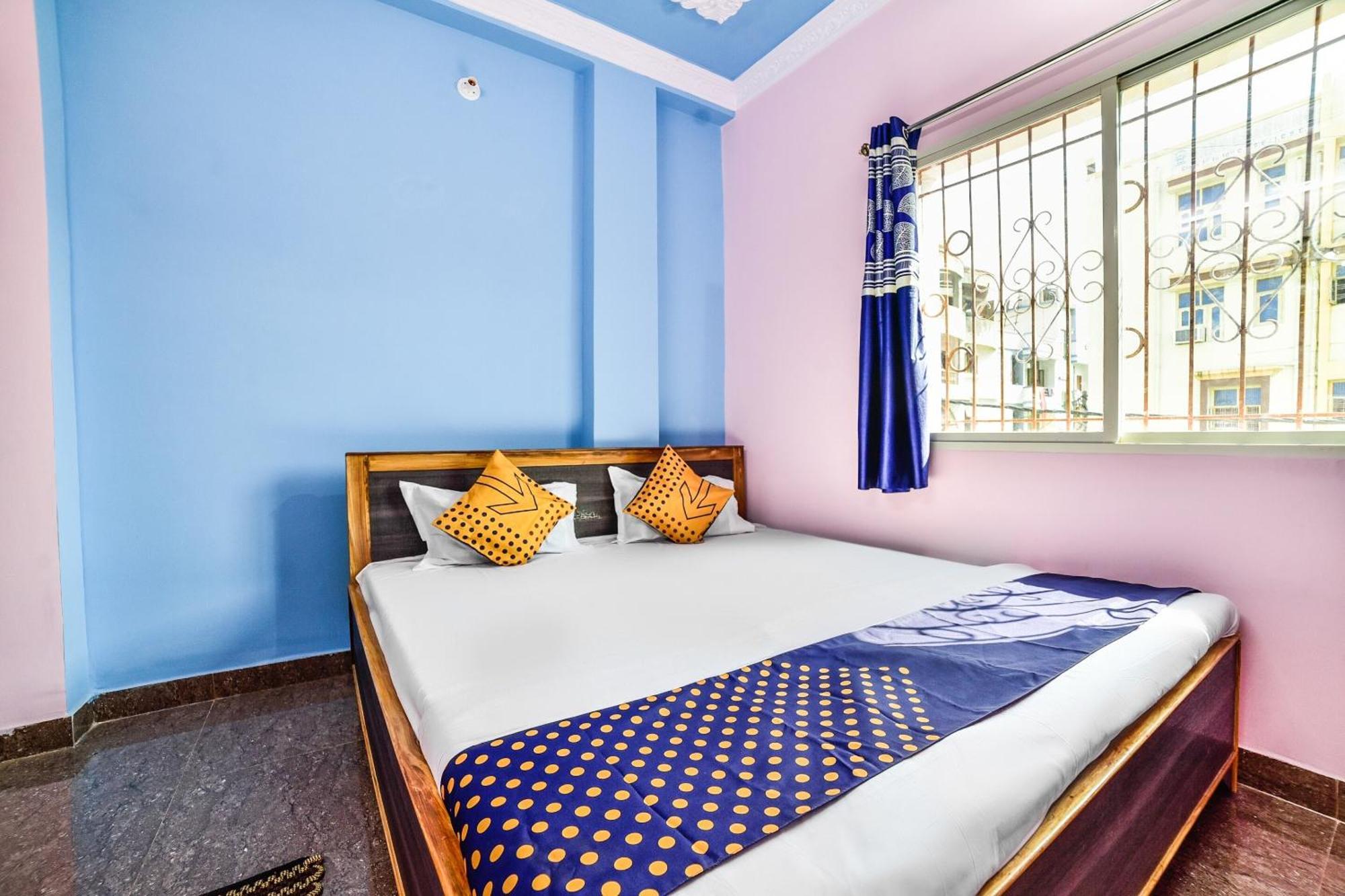 Spot On Devlok Guest House Patna  Ngoại thất bức ảnh